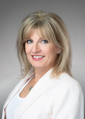 lori-giefer-5x7.tmb-ze-400-400